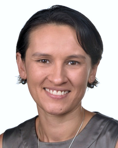 Dr Angela Knop